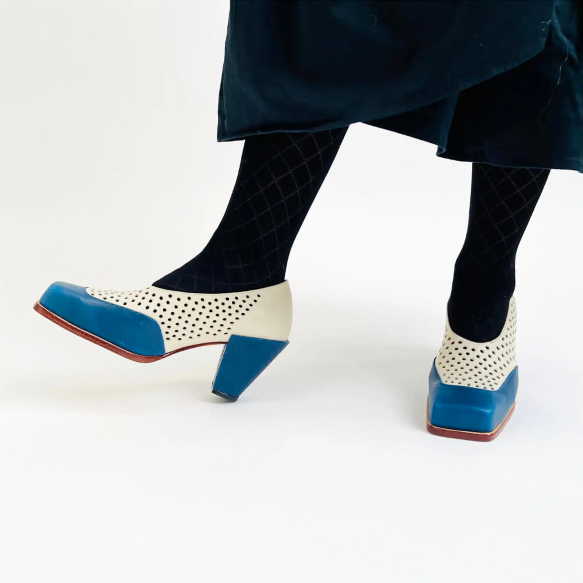 Betty - Navy/ivory