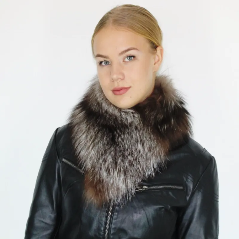 Crystal fox collar