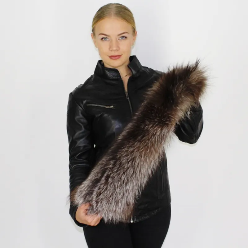 Crystal fox collar