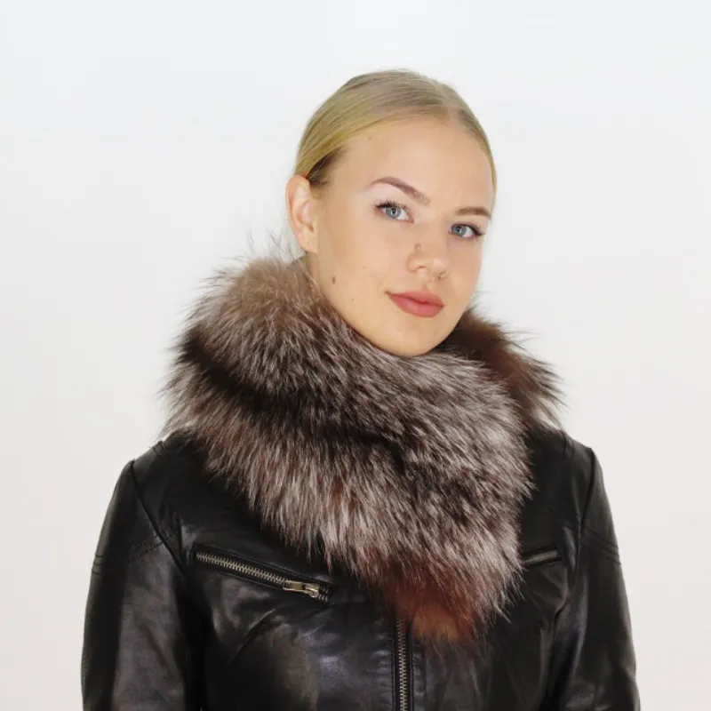 Crystal fox collar
