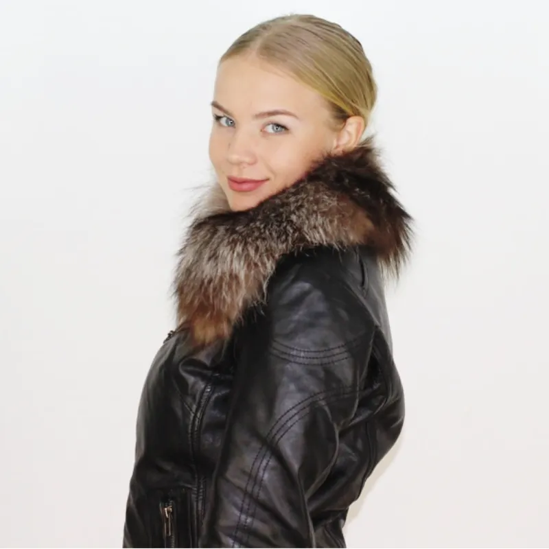 Crystal fox collar