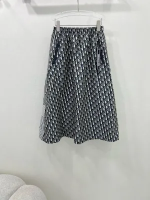 DO 25 new skirts