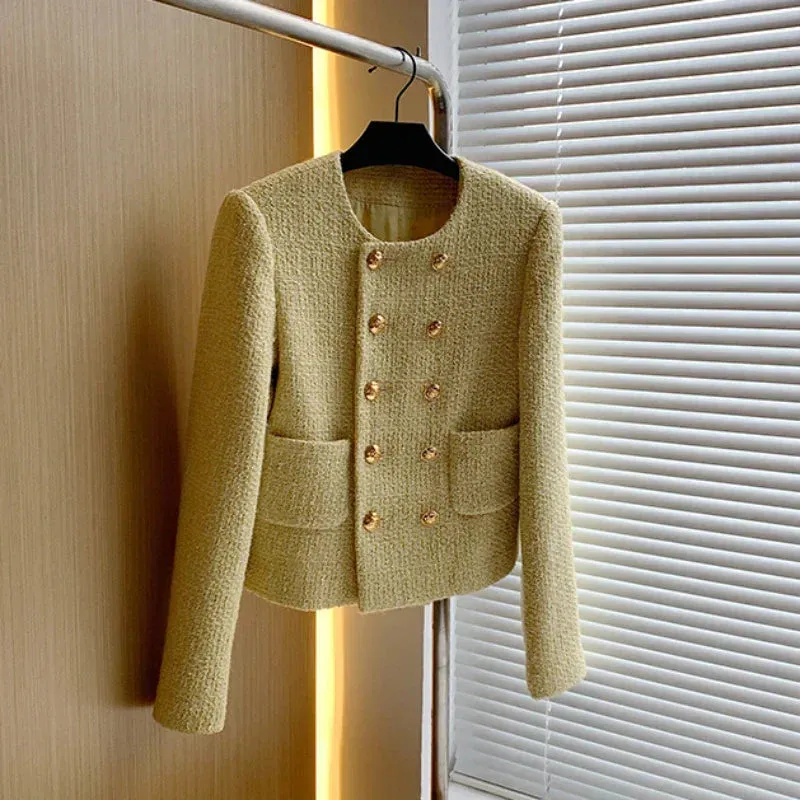 Elegant casual short jacket - Ideal for layering - Lightweight and breathable material