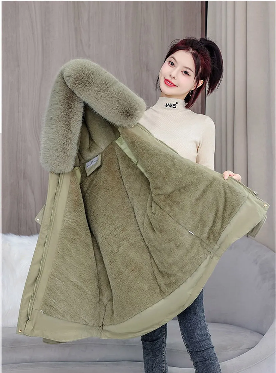 Elegant Hip-Length Fleece-Lined Parka for Winter