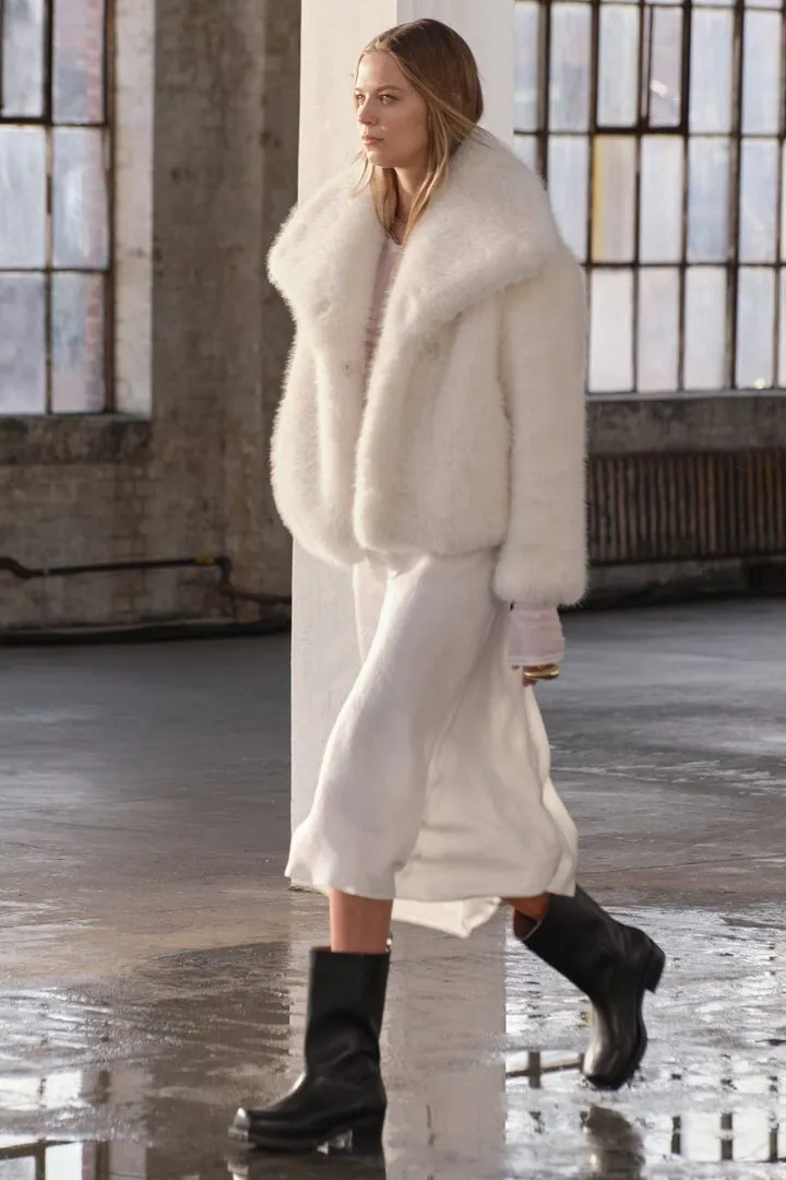 Elegant Maricris women's coat