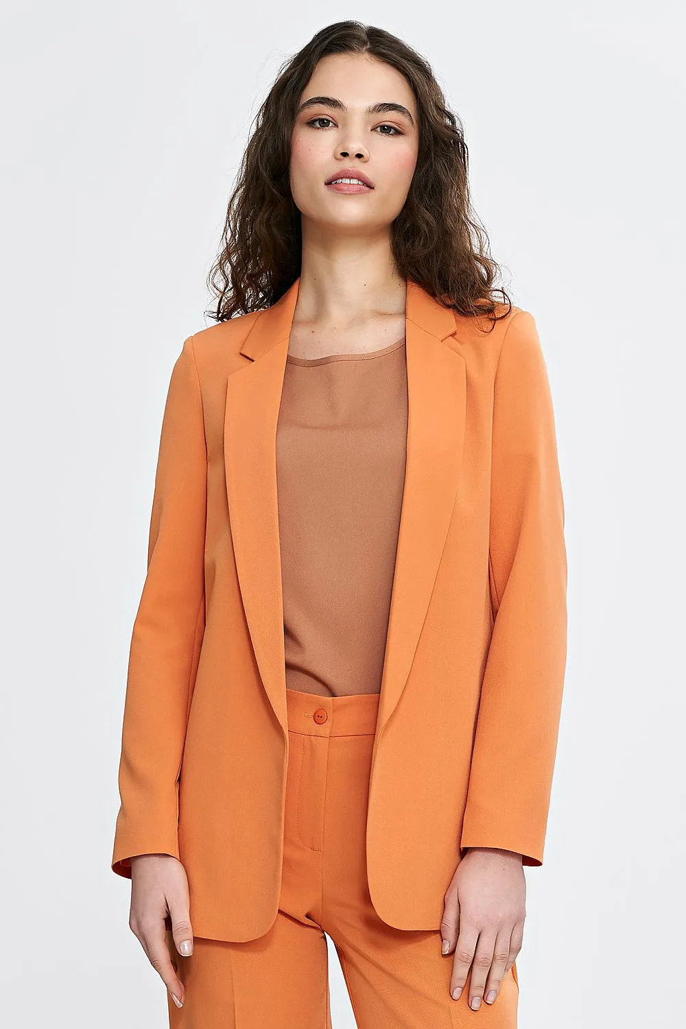 Elegant Open-Fit Blazer with Lapels
