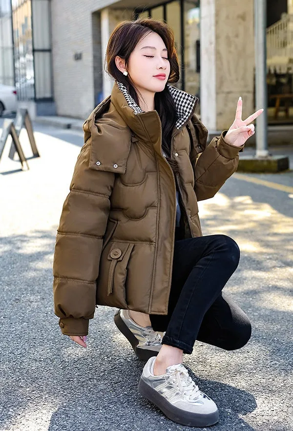 Elegant Padded Quilted Puffer Jacket for Women in Houndstooth Design