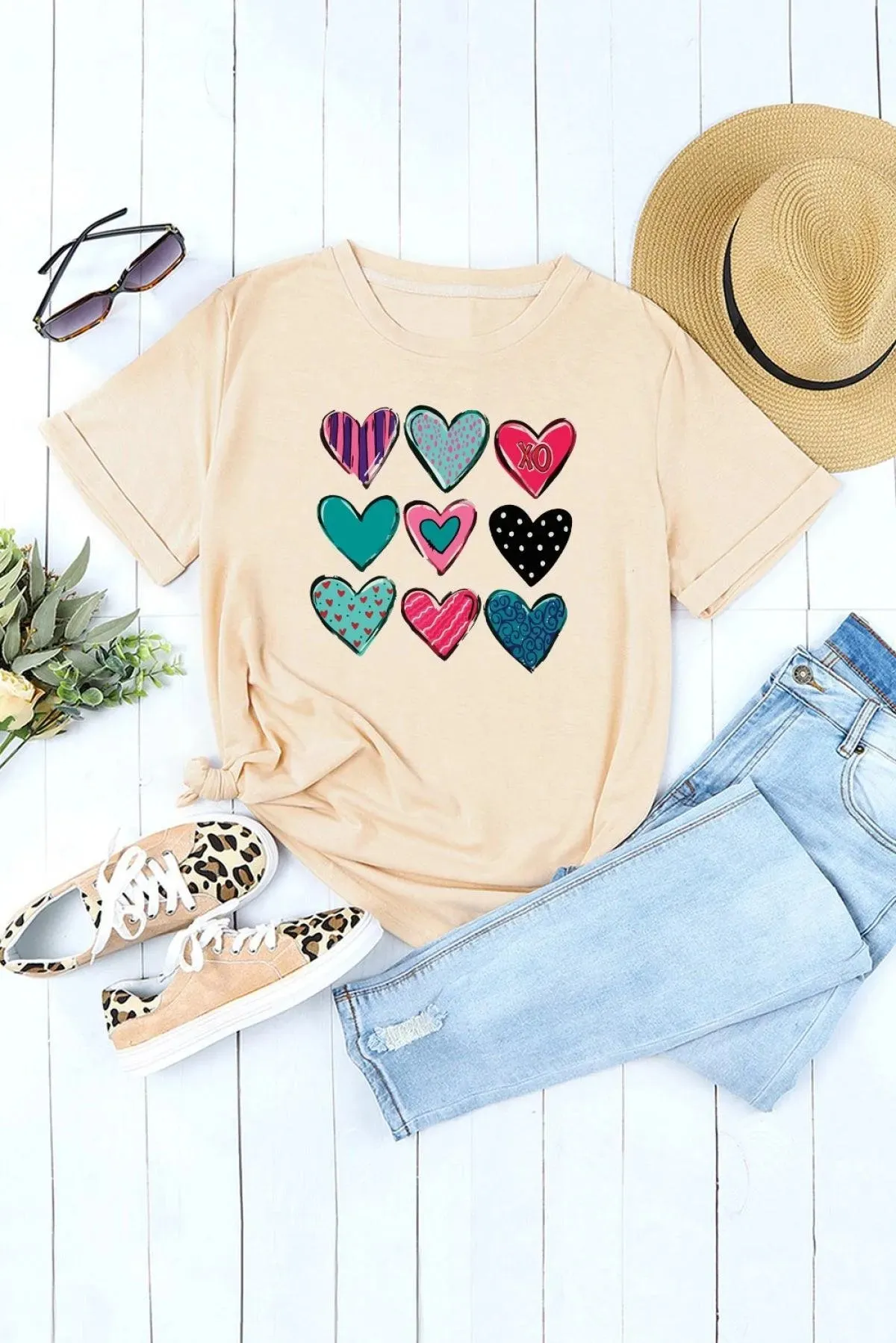 Find Your Essence of Life with Our Heart Print T-Shirt for Women