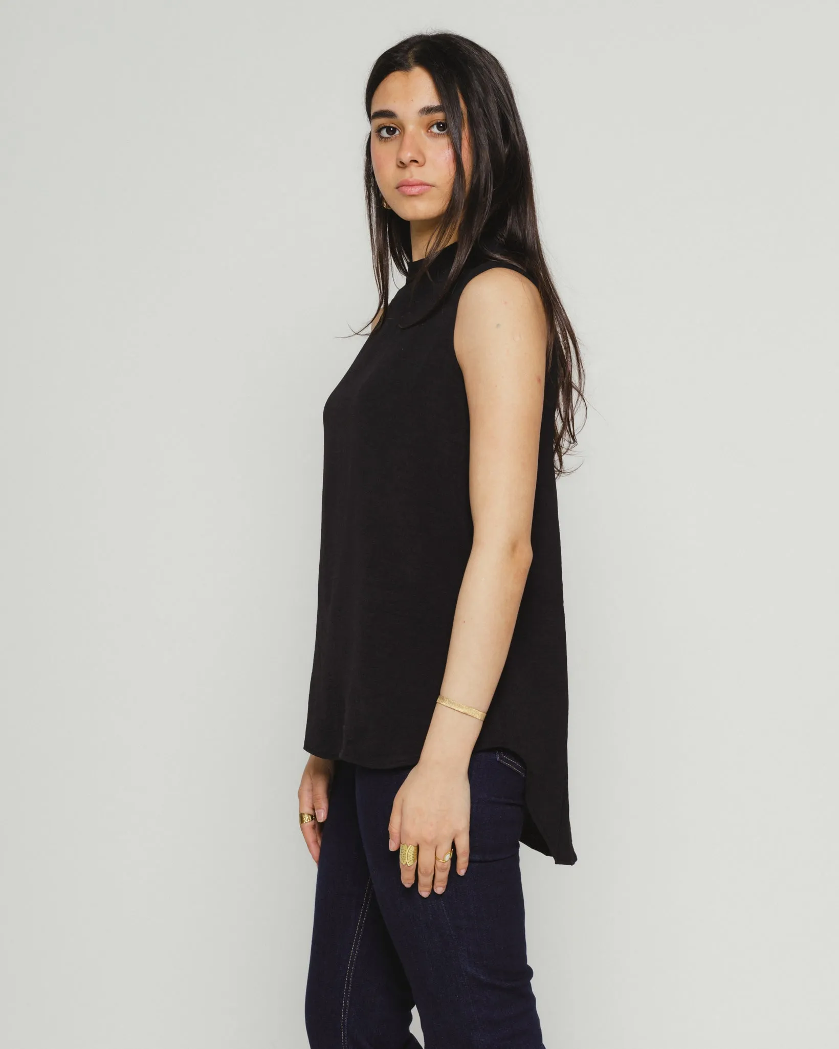 High-Low Sleeveless Top