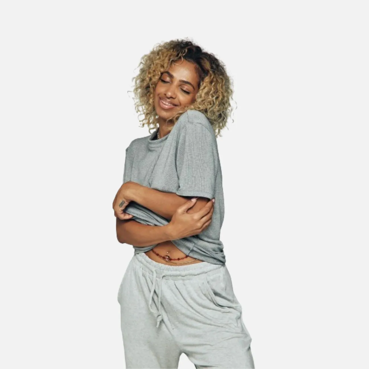 HUG ME TEE Grey Stone
