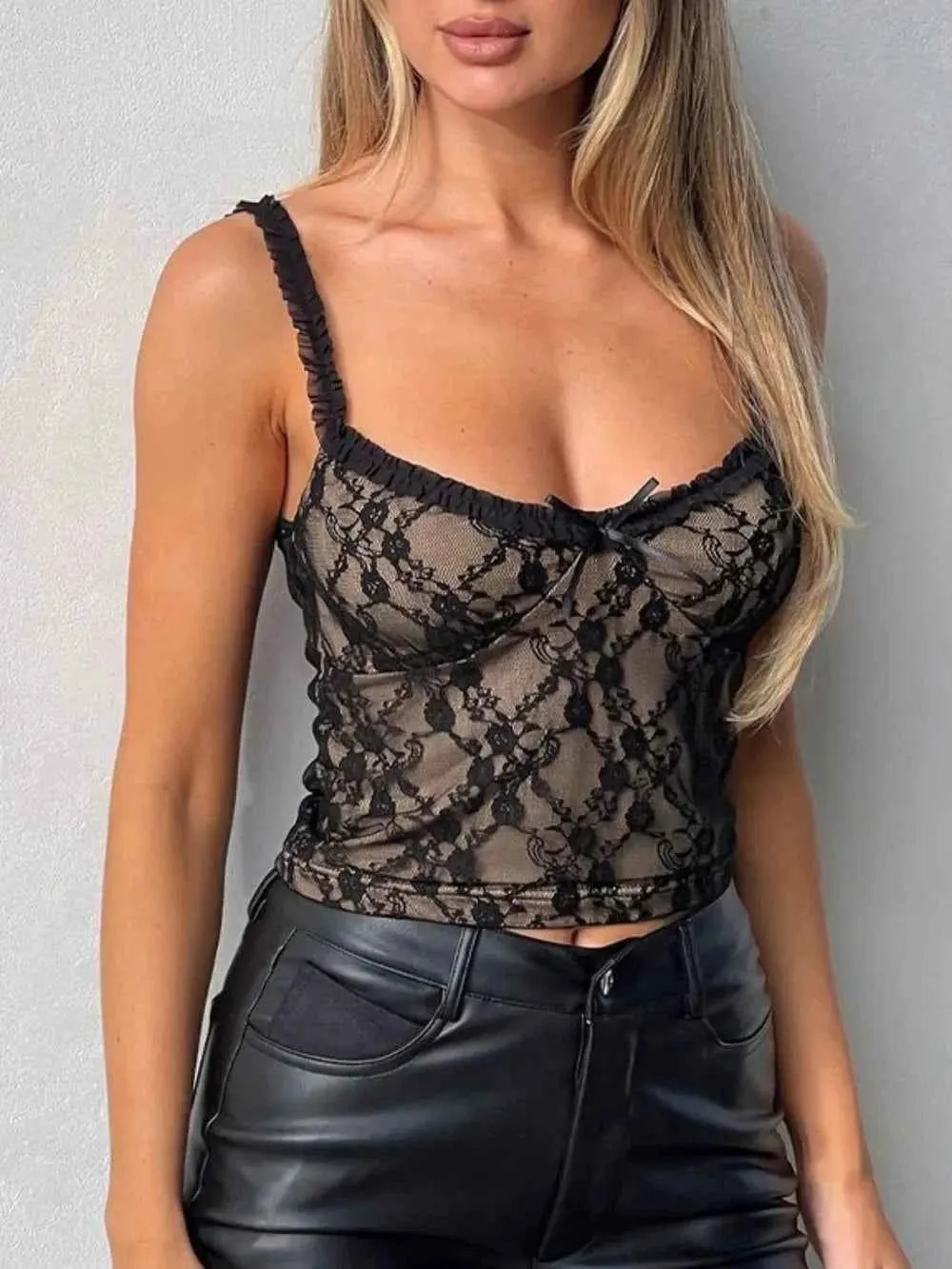Lace Sweetheart Cami - Elegant Lace Neckline Tank Top