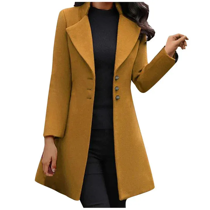 Long-sleeved Italian wool coat by Ventissa