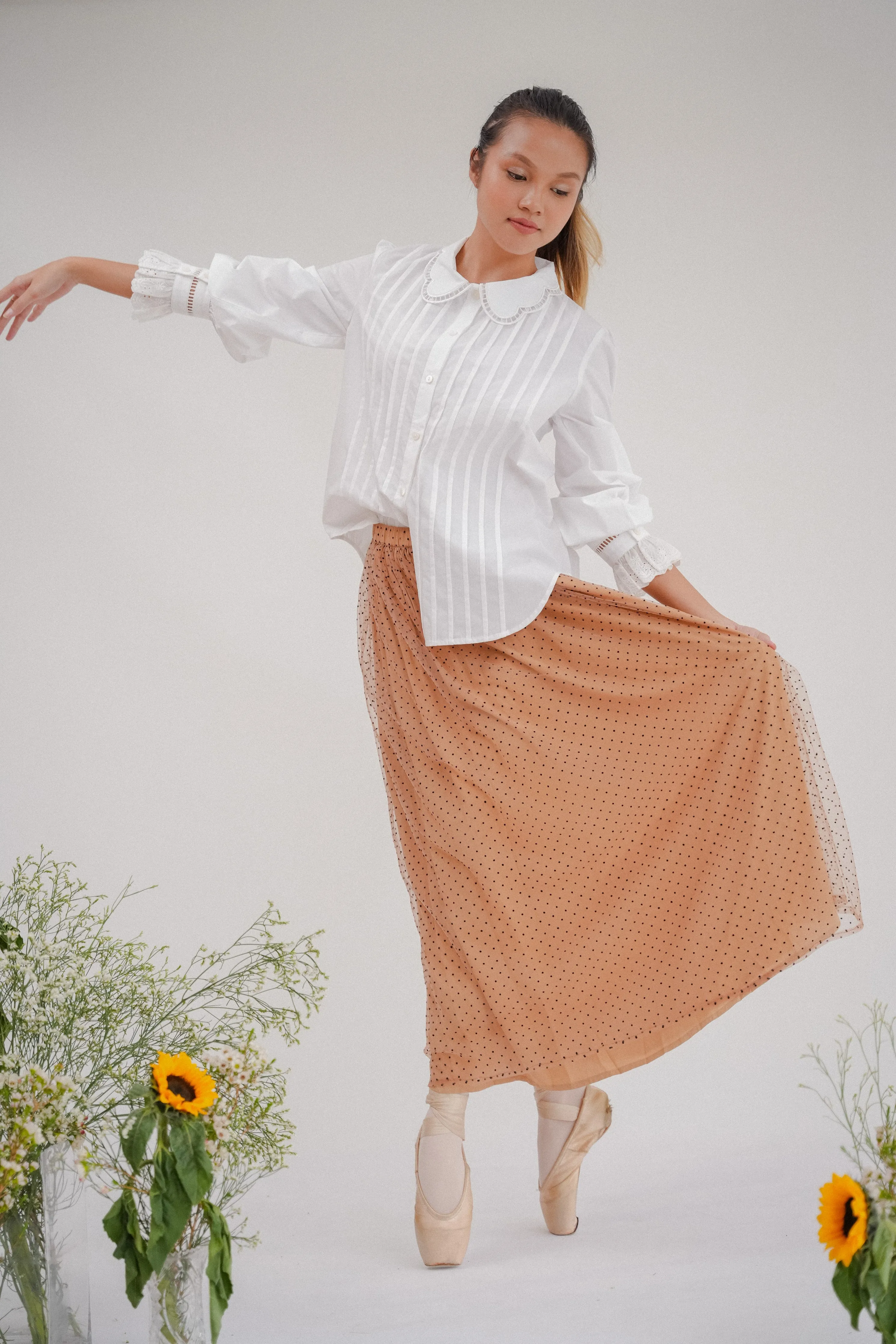ORSAY SKIRT IN TAN POLKA
