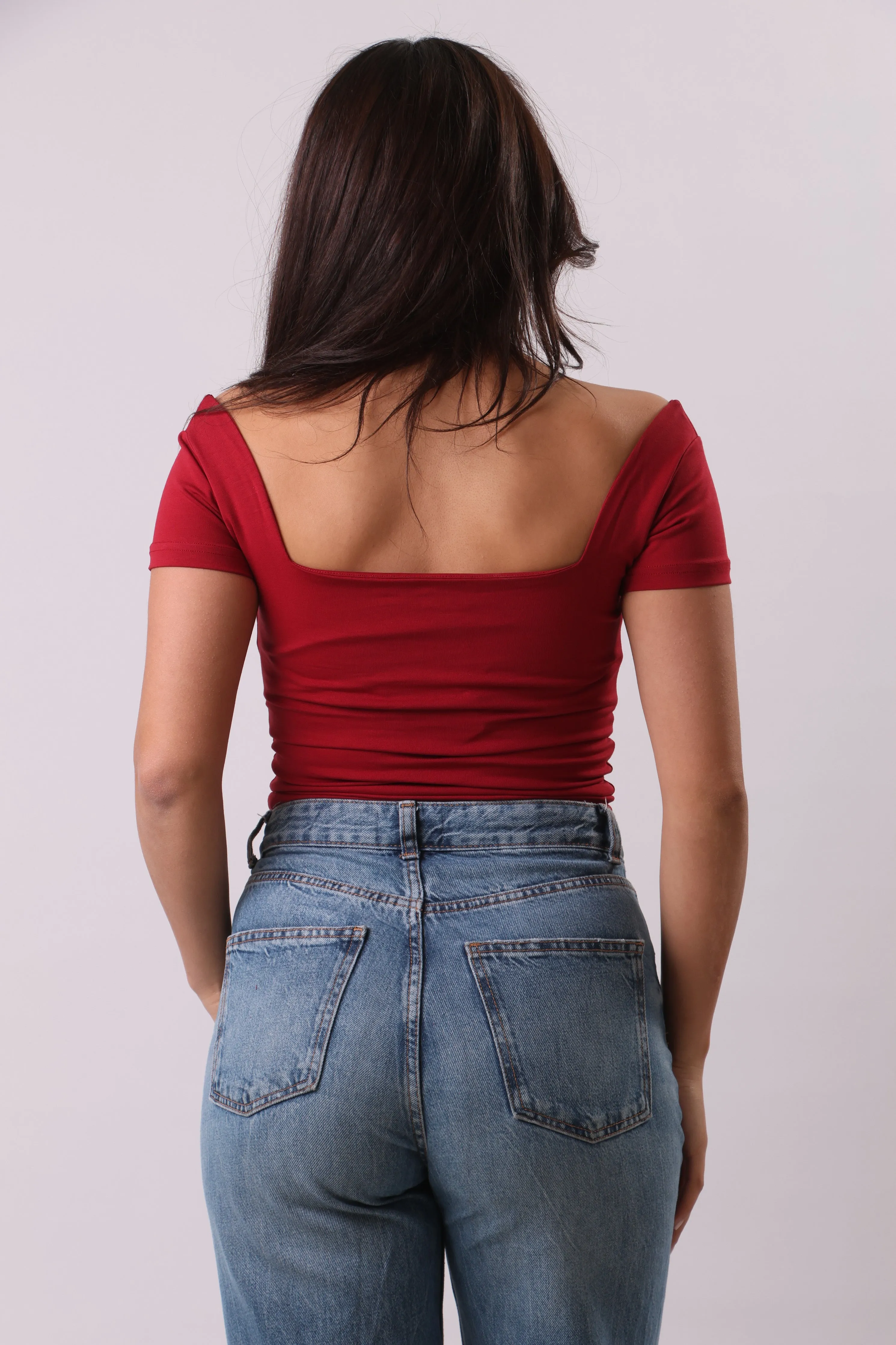 Squared neck shirt