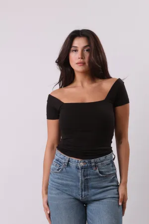 Squared neck shirt