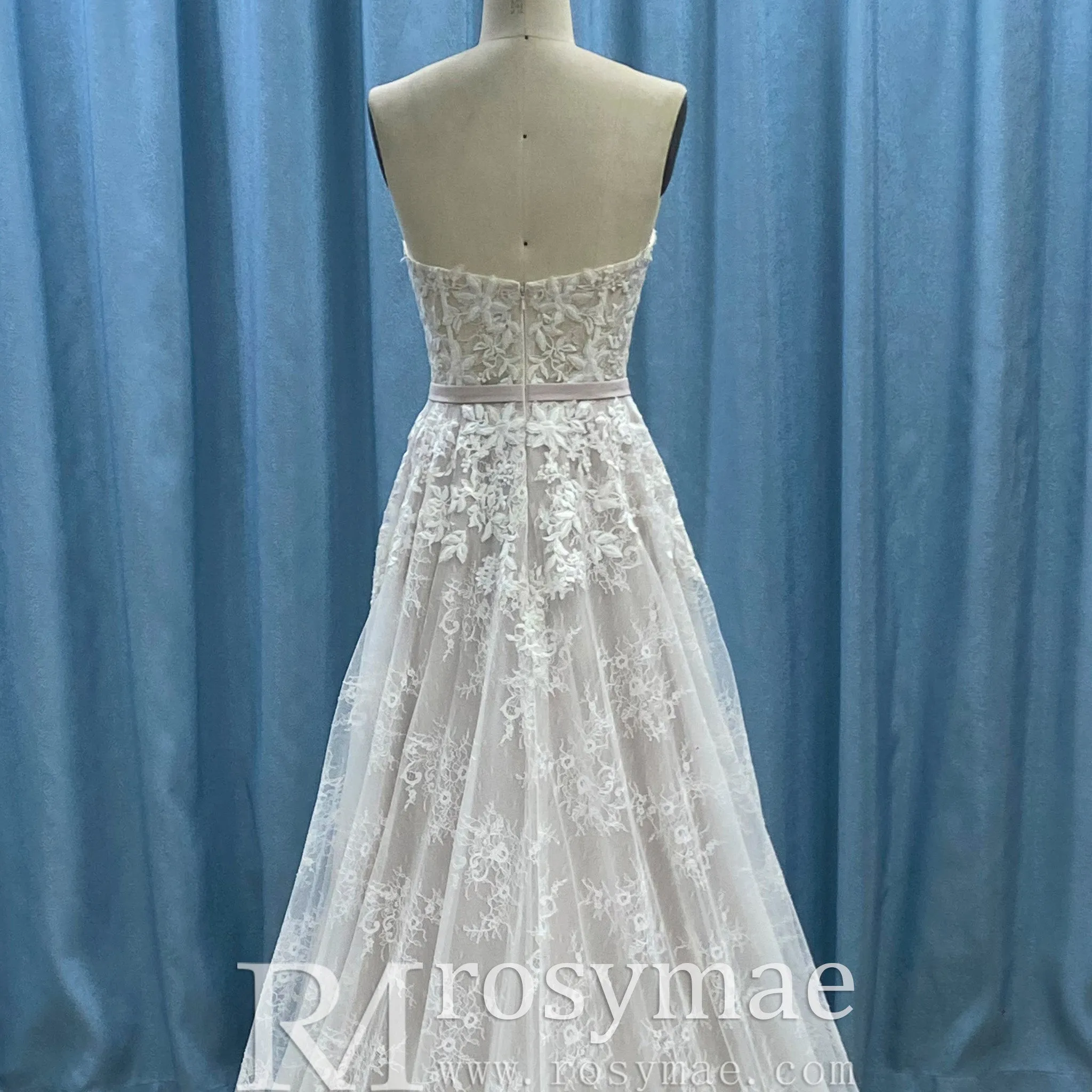 Strapless Elegant Lace Wedding Dress with Sweetheart Neckline