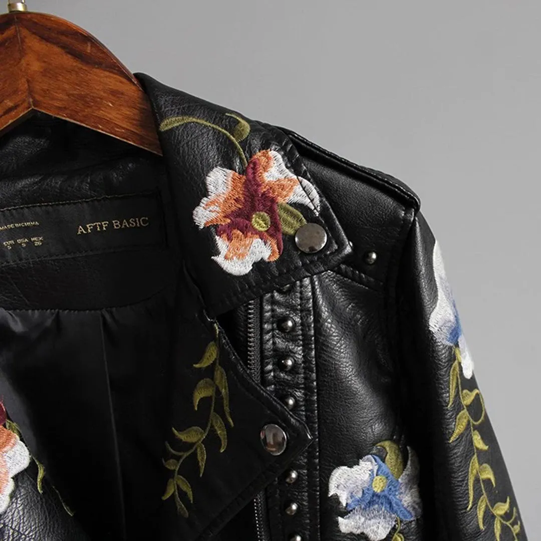 Streetwear jacket in soft leather-like with floral pattern - Casual wear for everyday comfort - High-quality craftsmanship for durability