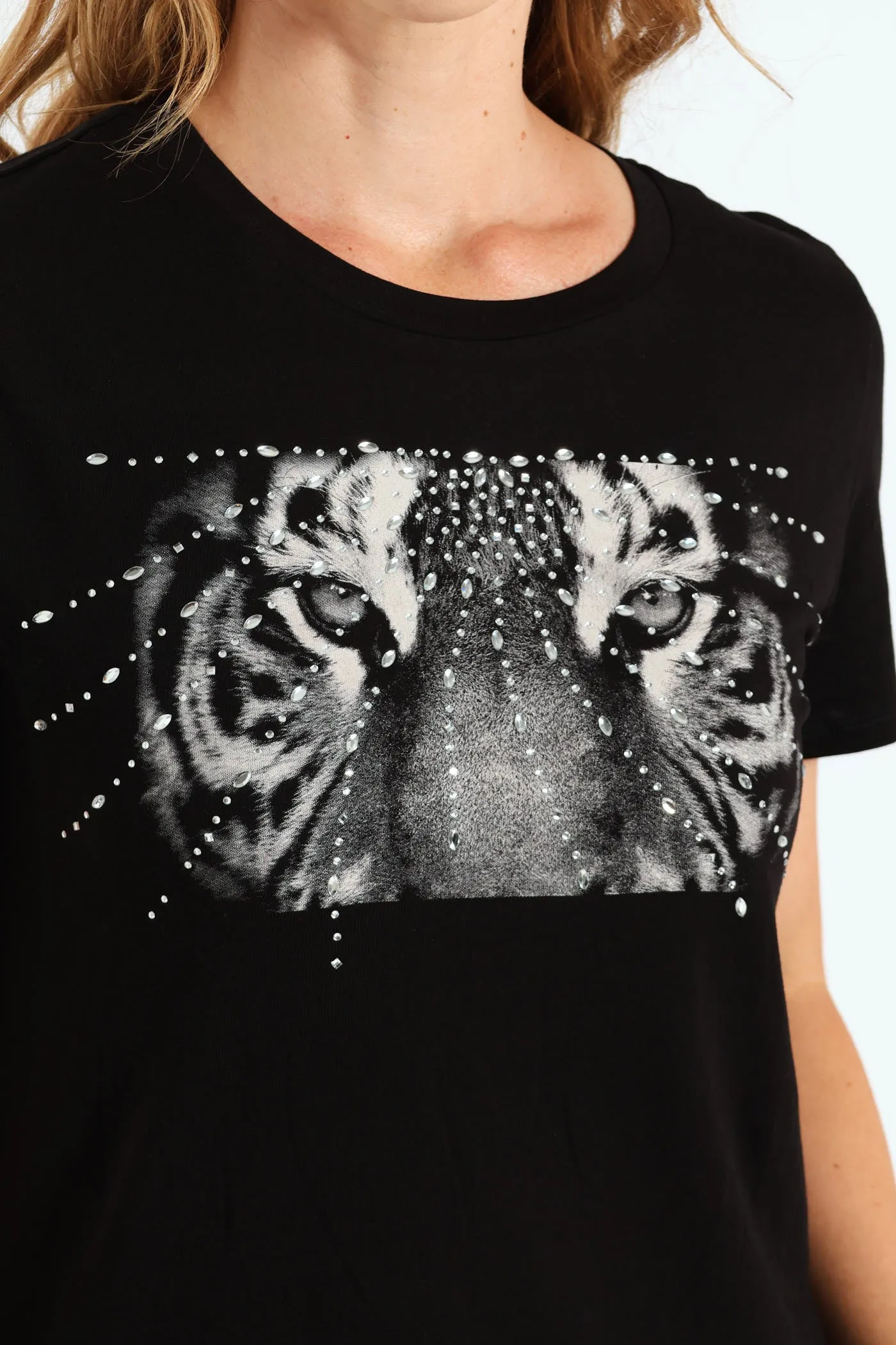 Tiger Eyes Easy Tee - Black
