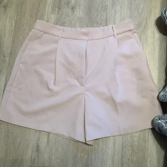 Ultra High Rise Tailored Short