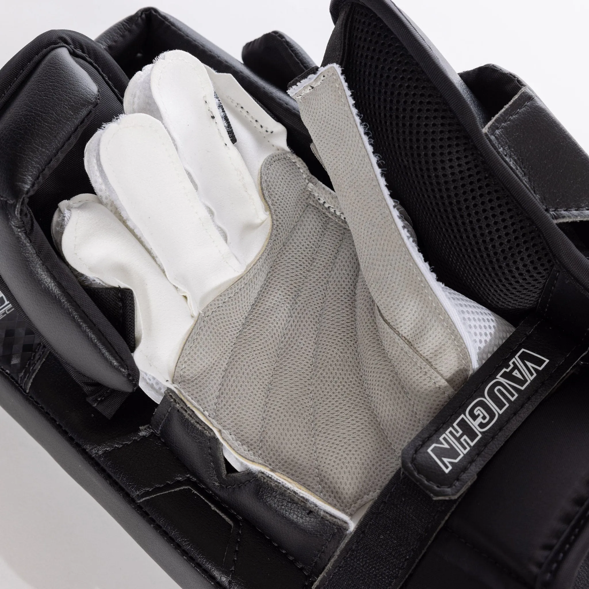 Vaughn Velocity V10 Pro Carbon Senior Goalie Blocker