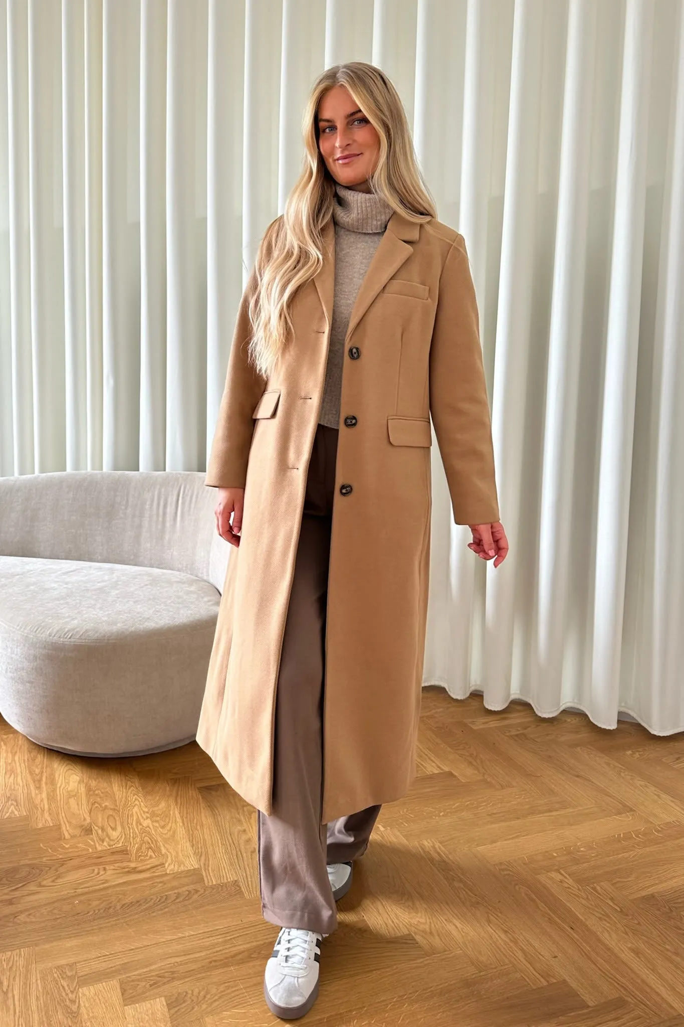 VMVincemilan Trenchcoat - Beige