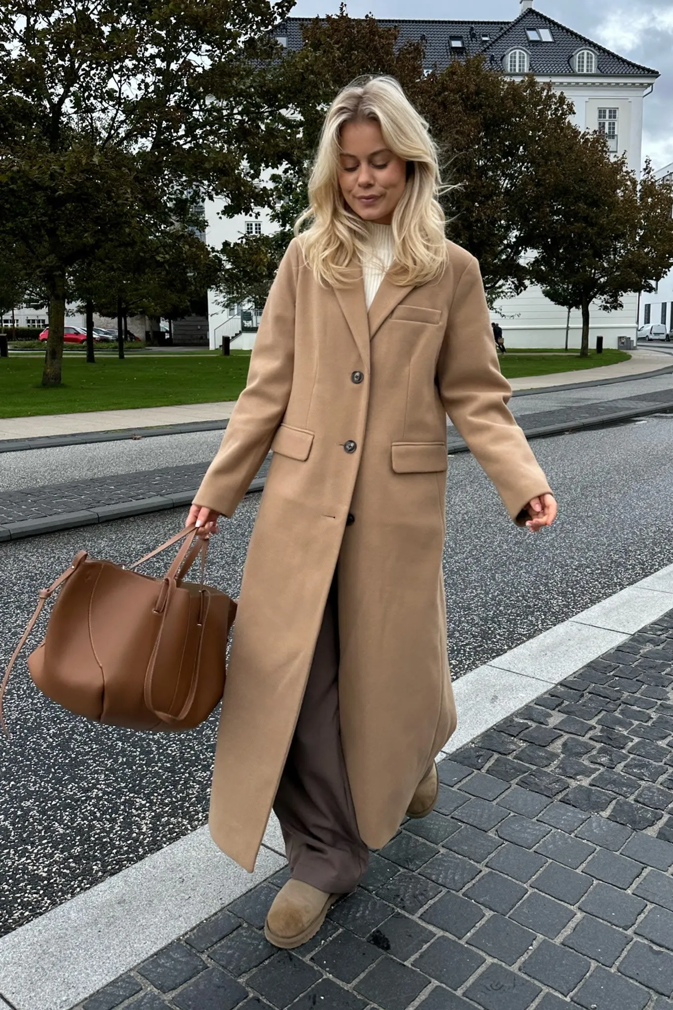 VMVincemilan Trenchcoat - Beige