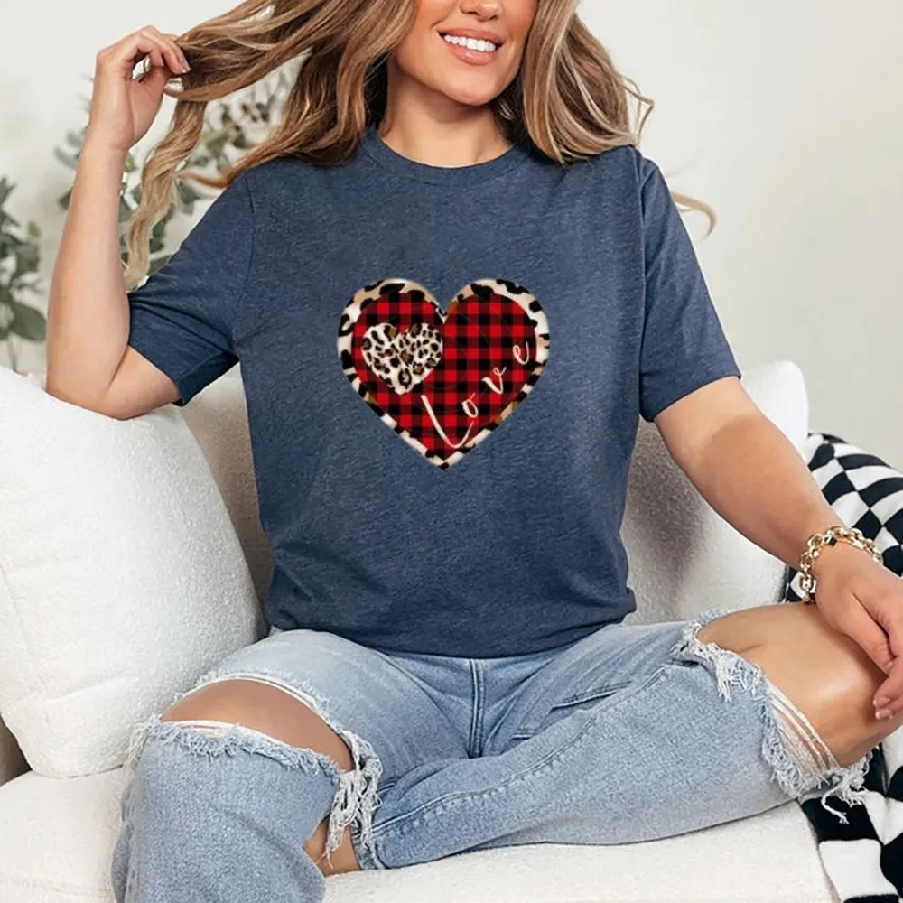 Women Love Leopard Heart Valentine's Day Print  Graphic T-shirt