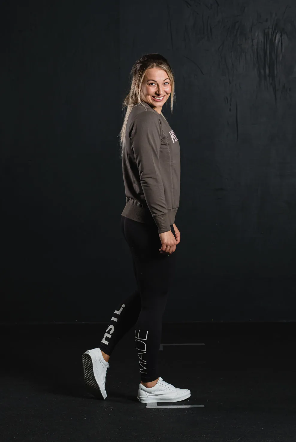 Women's Tailored Sweatshirt